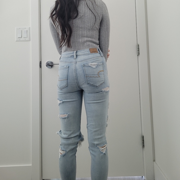 American Eagle- Next Level Stretch Distressed / Ripped Jeans - Picture 3 of 7